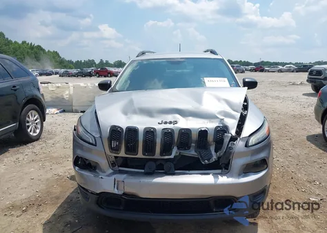 2016 Jeep Cherokee Altitude z USA, uszkodzony, nr VIN 1C4PJLAB7GW307900